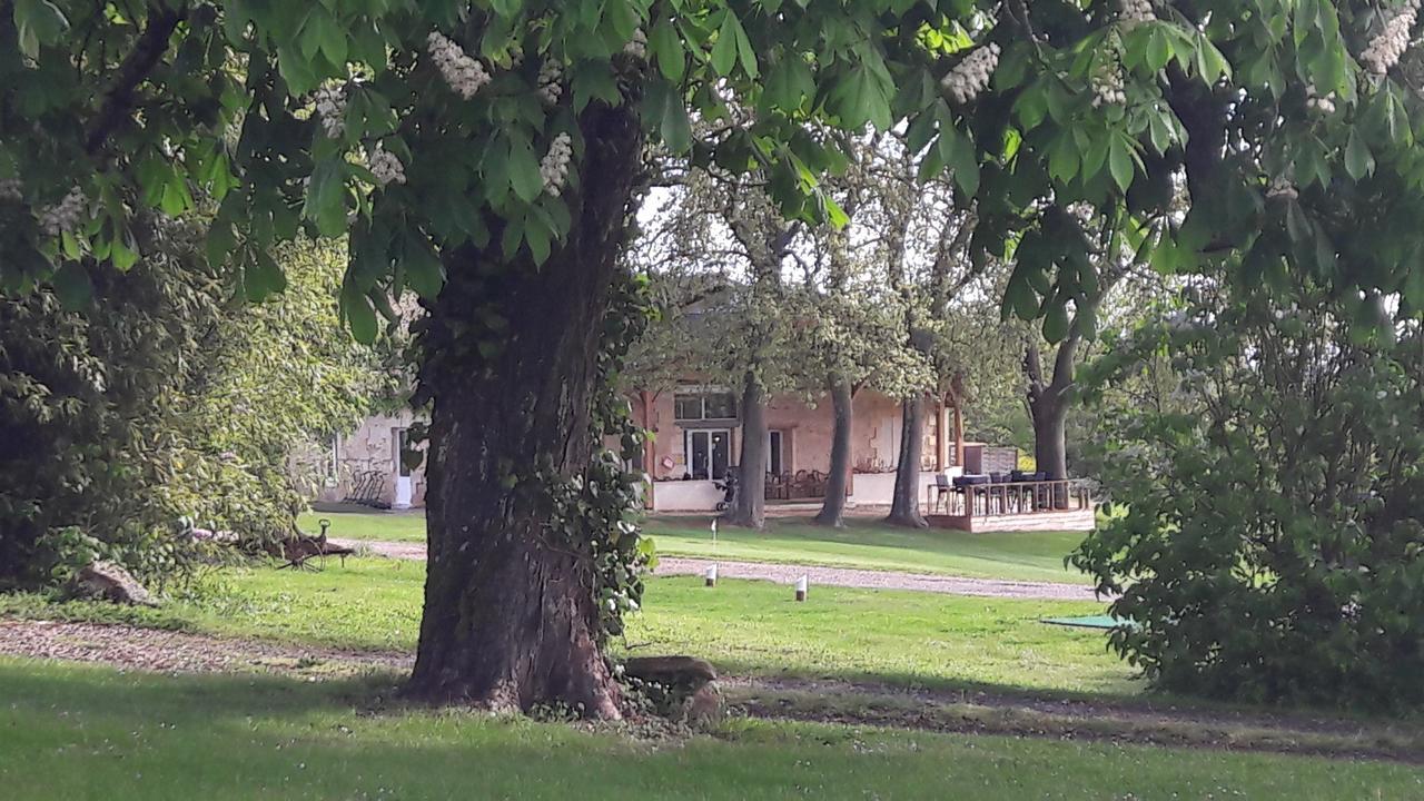Golf De Teynac Bed & Breakfast Beychac-et-Caillau Bagian luar foto