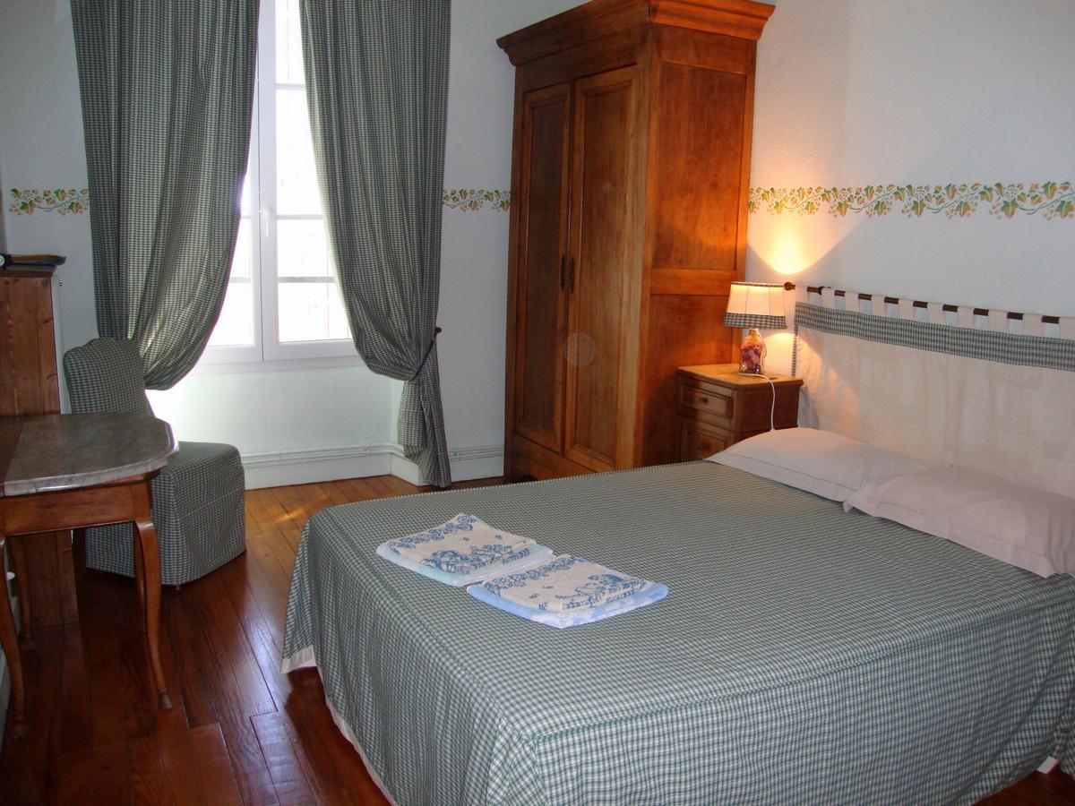 Golf De Teynac Bed & Breakfast Beychac-et-Caillau Bagian luar foto